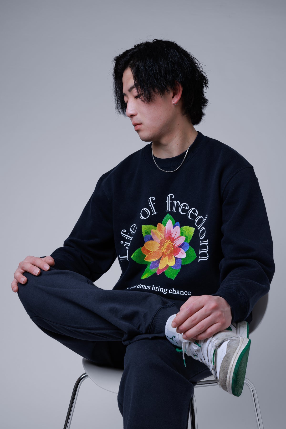 LOF flower crew sweat